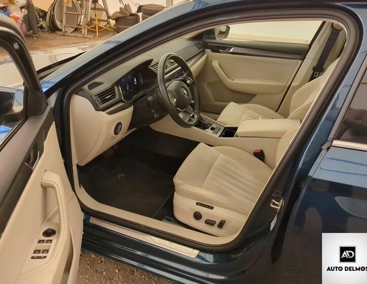 Škoda Superb Sedan / Limuzína 1,4 l 160 kw