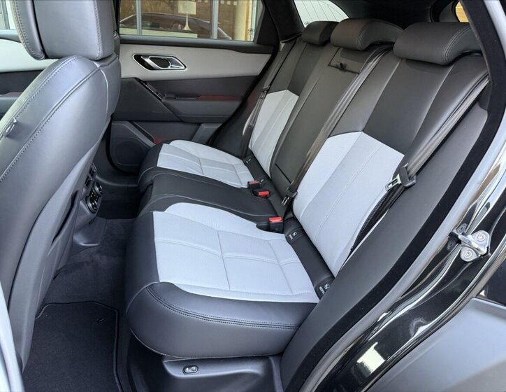 Land Rover Range Rover Velar SUV / Terénní 3,0 l 221 kw