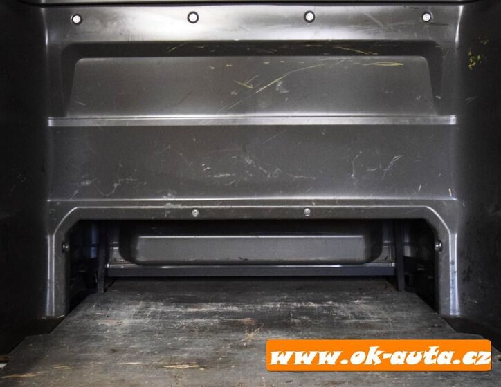 Volkswagen Crafter Skříň 2,0 l 103 kw