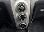 Toyota Yaris Hatchback 1,3 l 64 kw