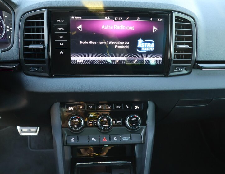 Škoda Karoq SUV / Terénní 2,0 l 140 kw