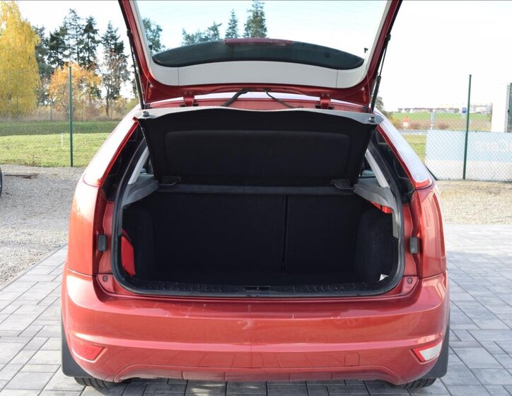 Ford Focus Hatchback 1,6 l 74 kw