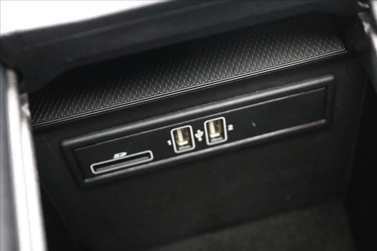 Mercedes-Benz GLC SUV 3,0 l 270 kw