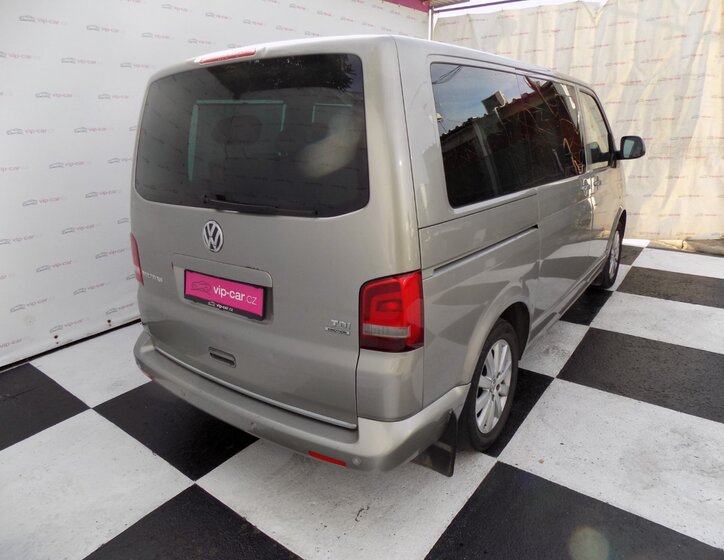 Volkswagen Multivan 7