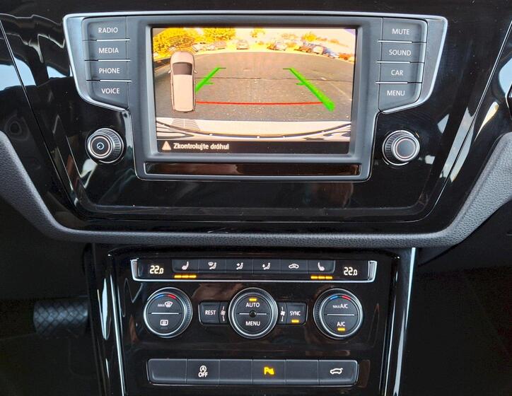 Volkswagen Touran 24