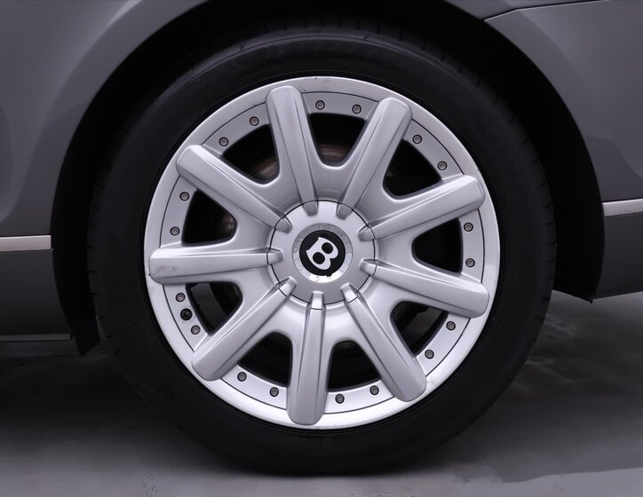 Bentley Continental GT Kupé 6,0 l 412 kw