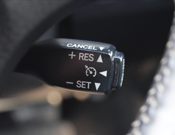 Toyota Auris Kombi 1,2 l 85 kw