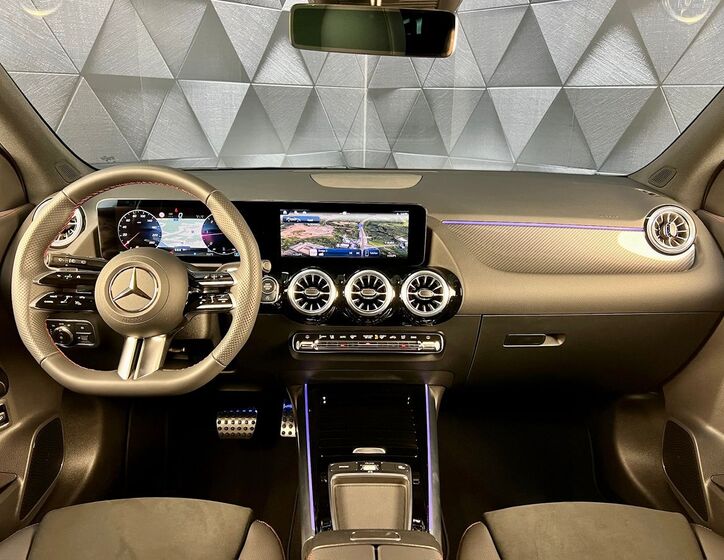 Mercedes-Benz GLA SUV 2,0 l 110 kw