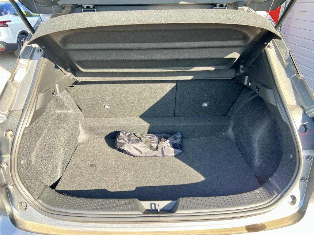 Nissan Qashqai SUV / Terénní 1,3 l 116 kw