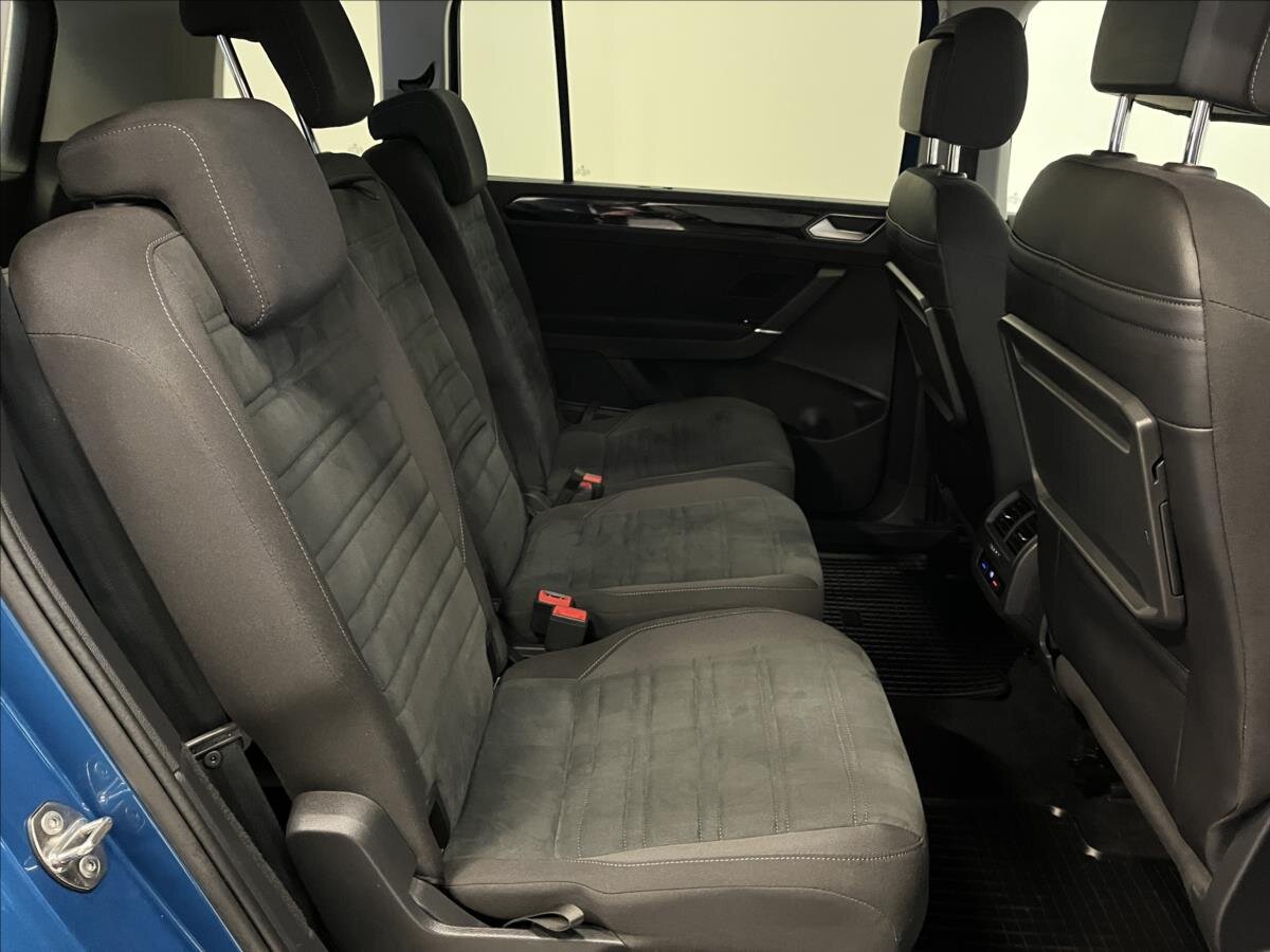 Volkswagen Touran MPV 1,5 l 110 kw