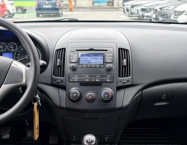 Hyundai i30 Kombi 1,4 l 80 kw