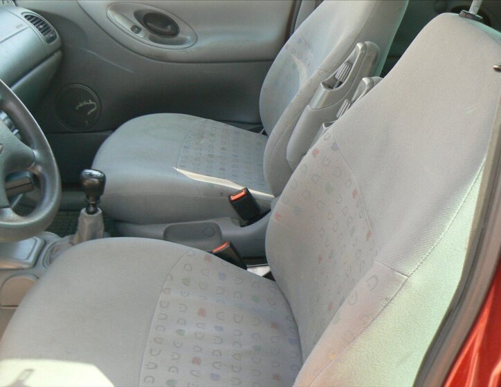 Volkswagen Sharan Kombi 1,9 l 66 kw