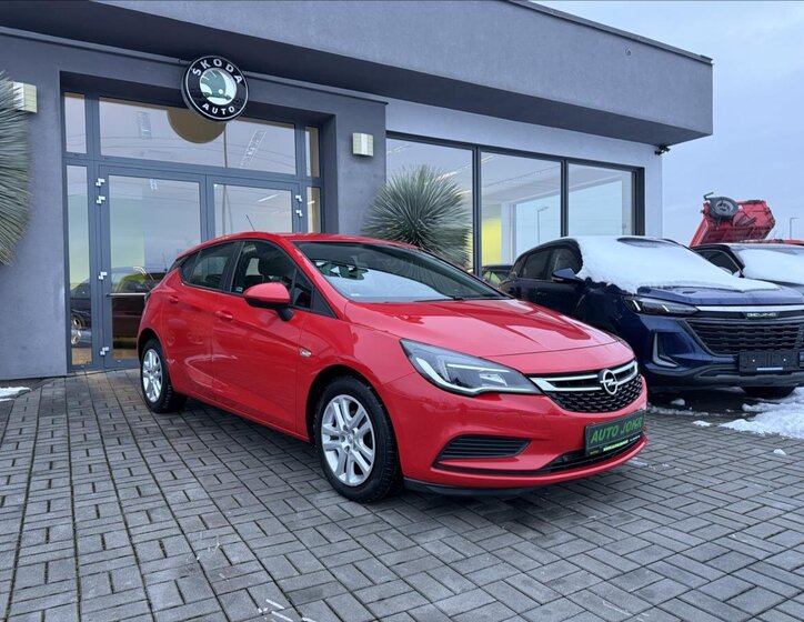 Opel Astra Hatchback 1,4 l 92 kw