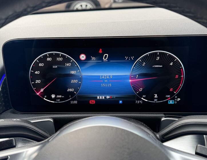 Mercedes-Benz GLB SUV / Terénní 2,0 l 110 kw