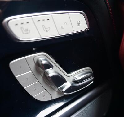 Mercedes-Benz Třídy G 12