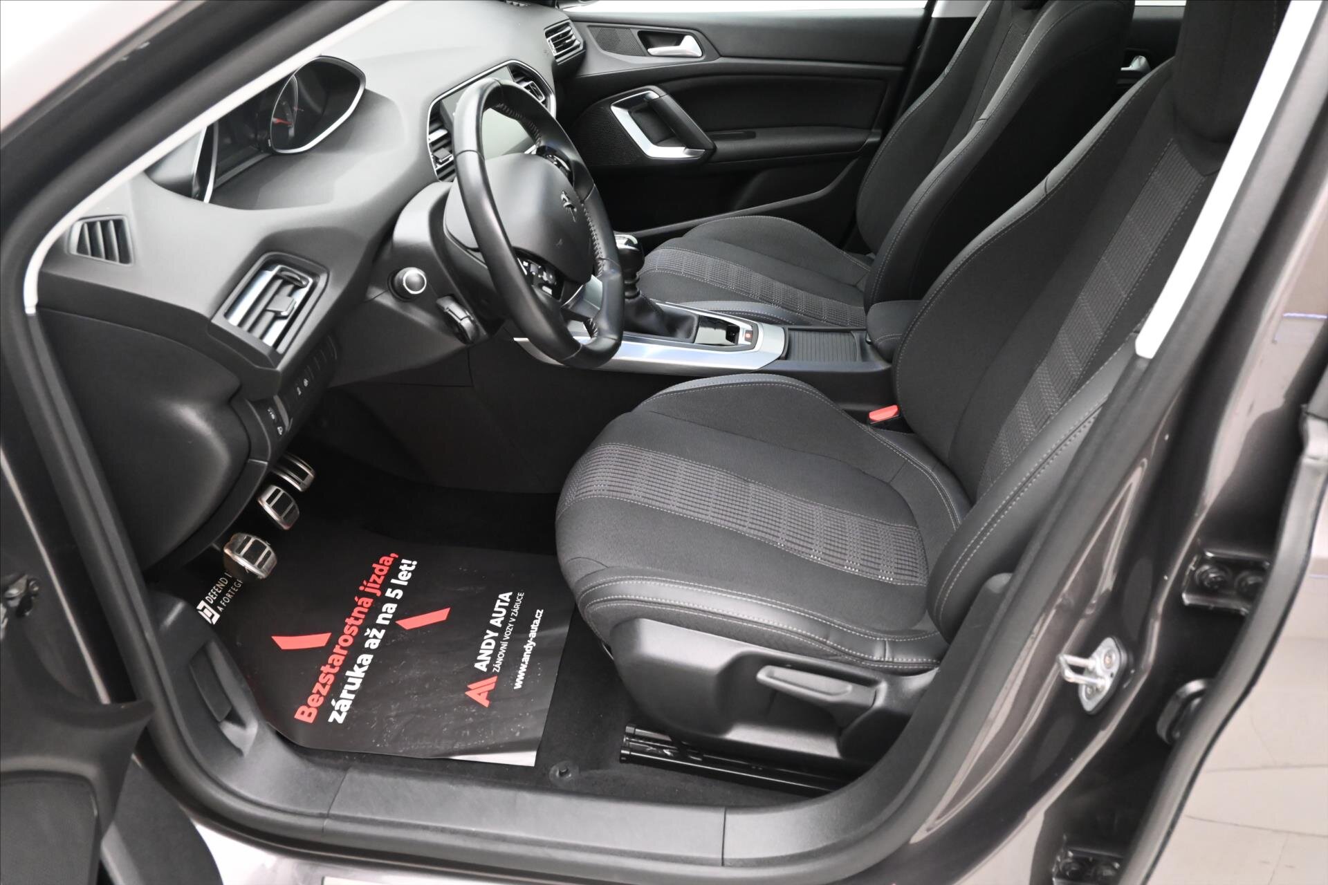 Peugeot 308 Kombi 1,5 l 96 kw