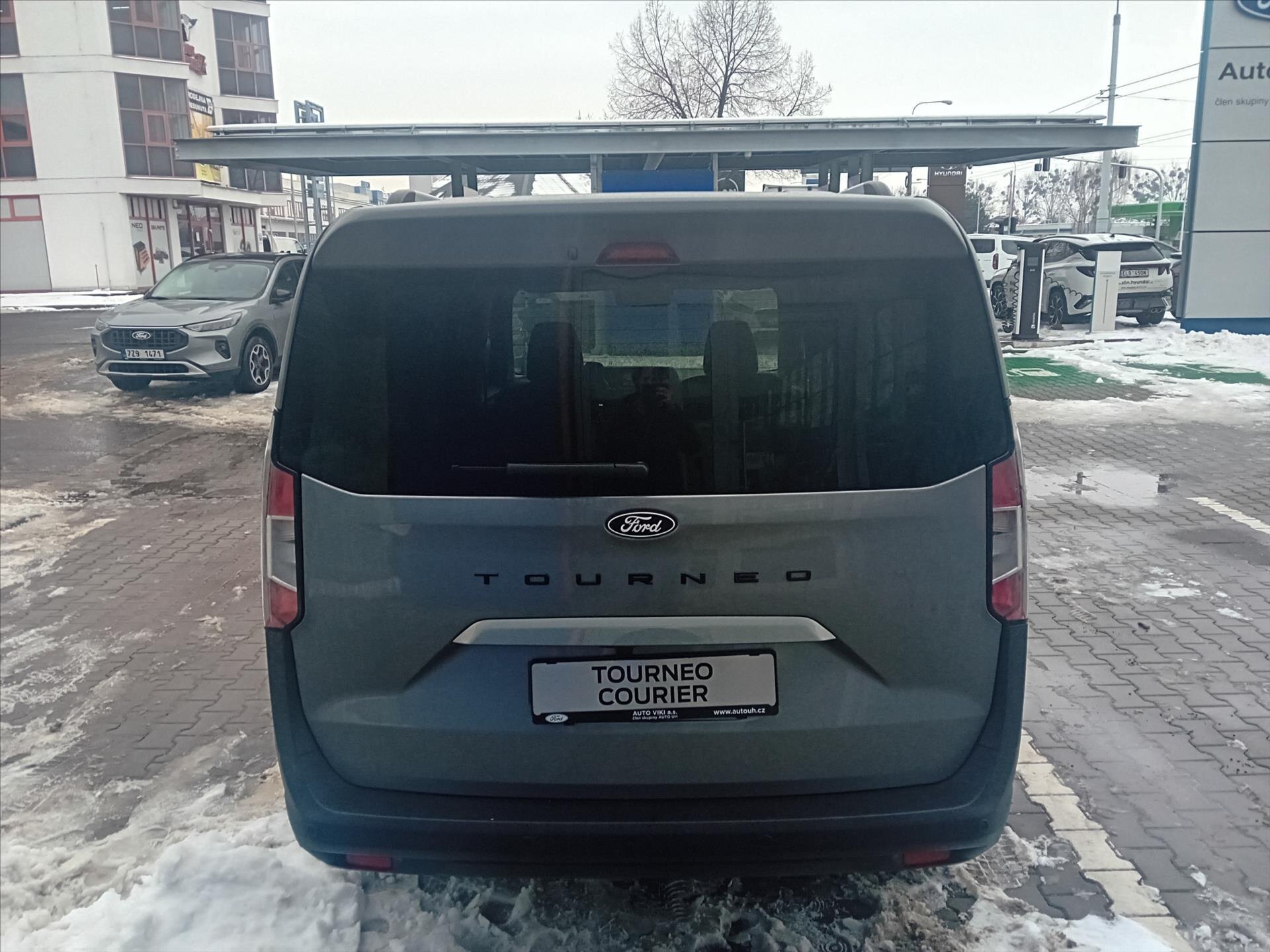 Ford Tourneo Courier MPV 999,0 92 kw