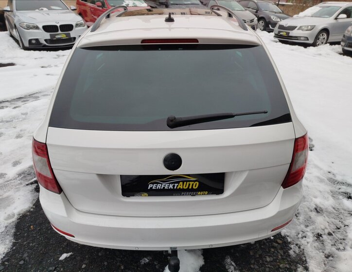 Škoda Superb Kombi 2,0 l 103 kw