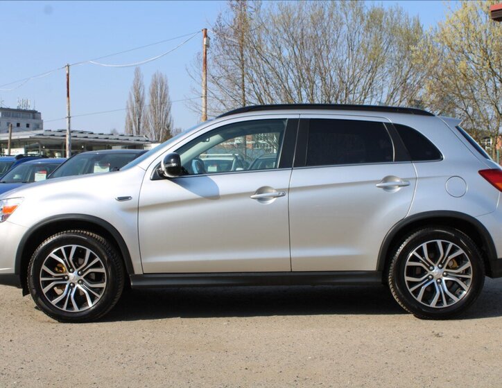 Mitsubishi ASX SUV / Terénní 1,6 l 86 kw