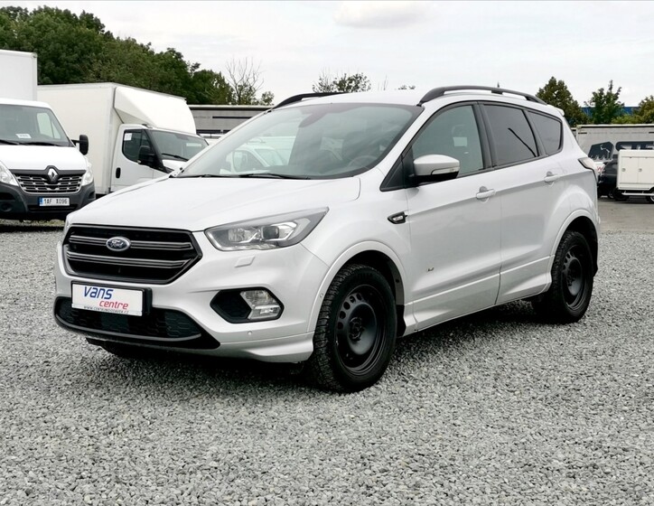 Ford Kuga 1