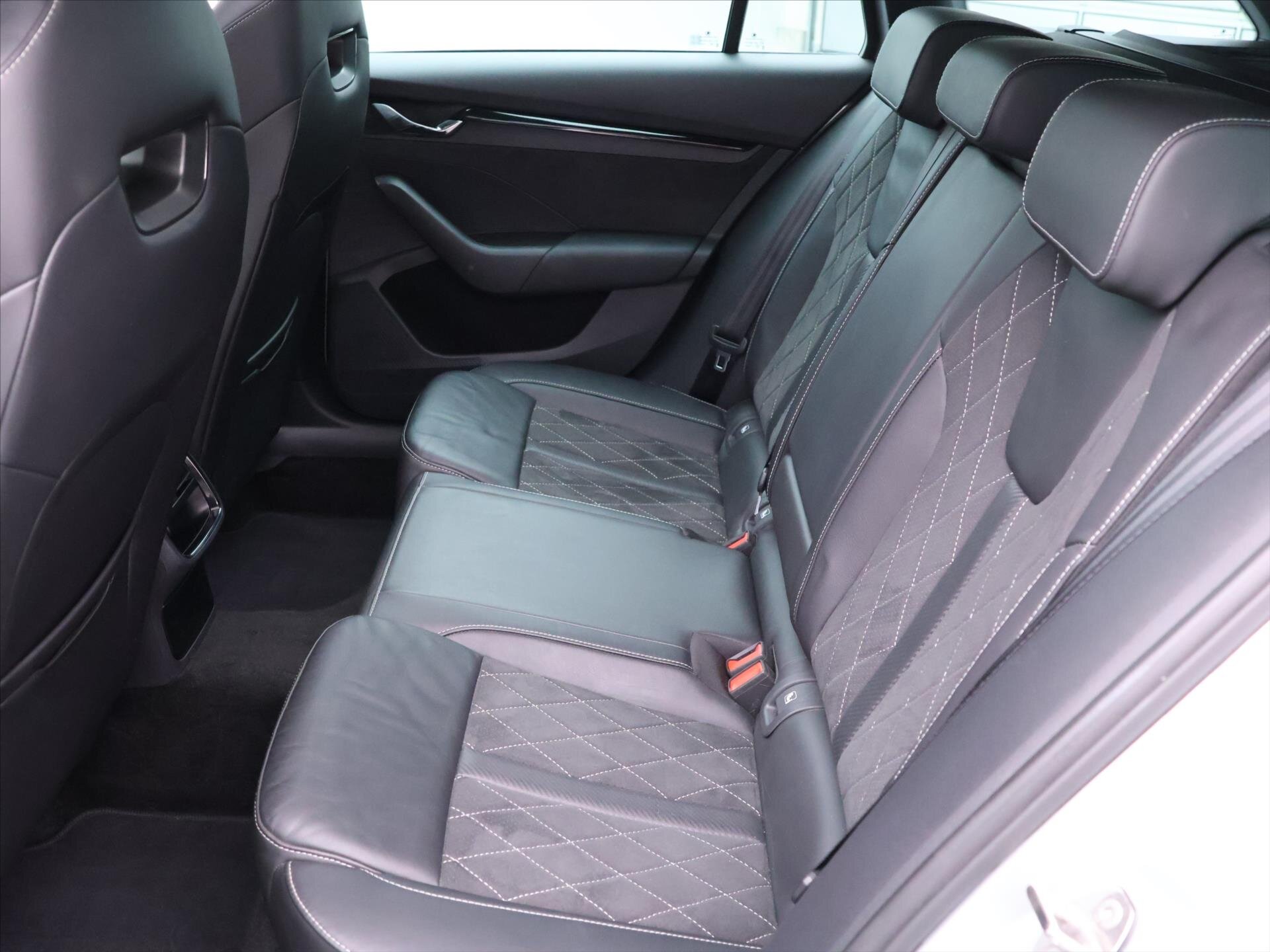 Škoda Octavia Kombi 2,0 l 180 kw