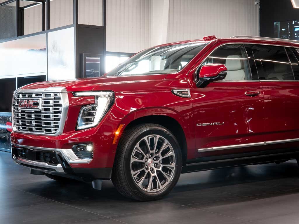 GMC Yukon SUV 6,2 l 313 kw