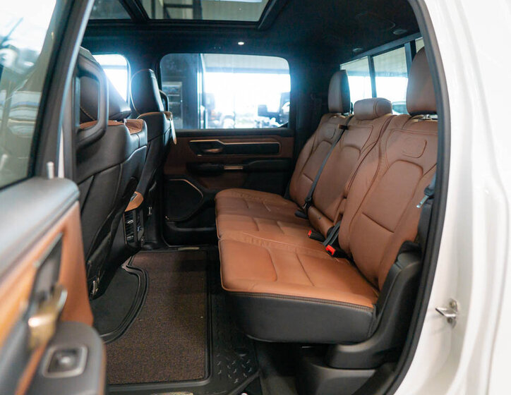 Dodge RAM Pick-up 5,7 l 291 kw