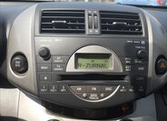 Toyota RAV4 SUV 2,2 l 100 kw