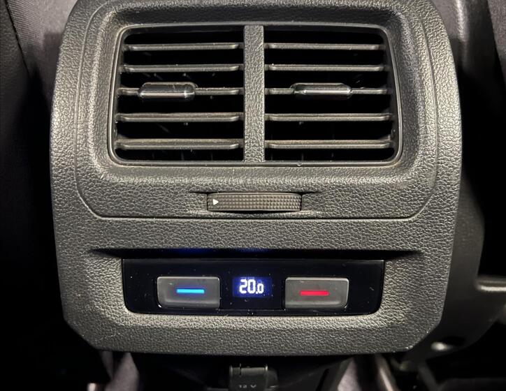 Volkswagen Touran 12