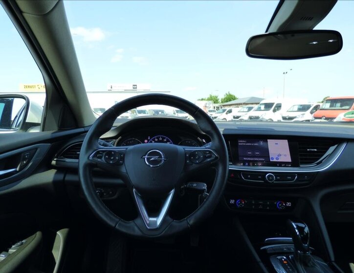 Opel Insignia Liftback 2,0 l 125 kw