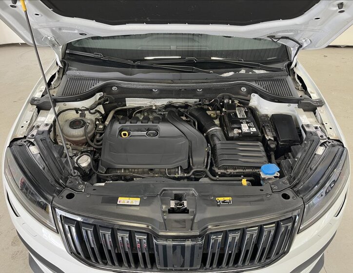 Škoda Karoq SUV / Terénní 1,5 l 110 kw