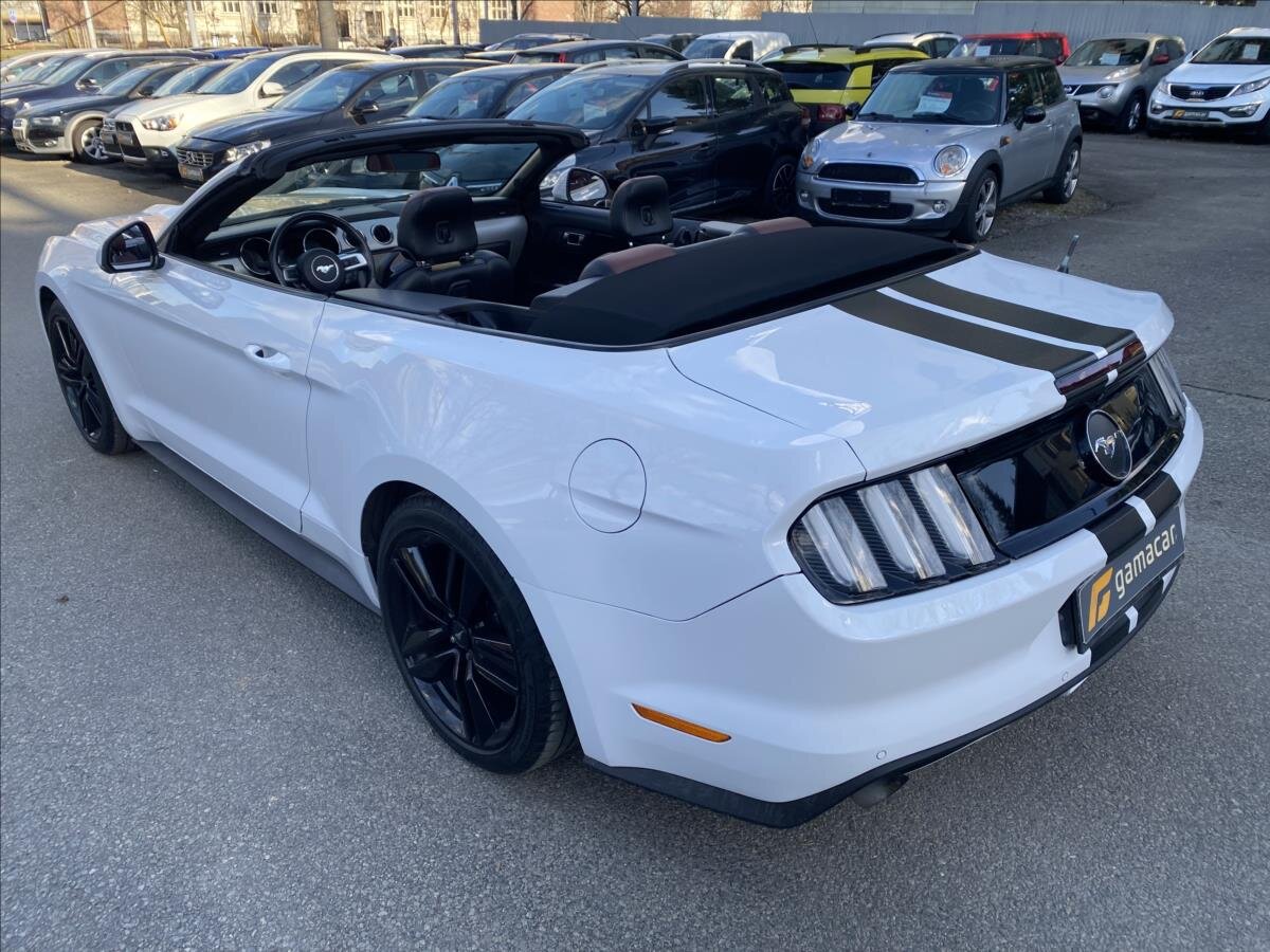 Ford Mustang Kabriolet 2,3 l 233 kw