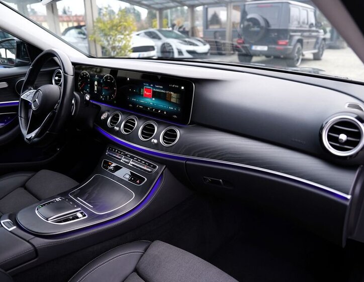 Mercedes-Benz Třídy E Sedan 2,0 l 143 kw