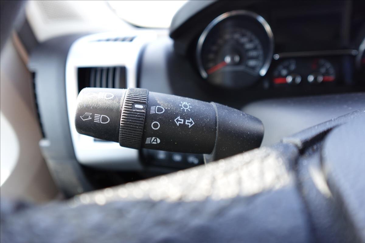 Peugeot Boxer Valník 2,2 l 121 kw