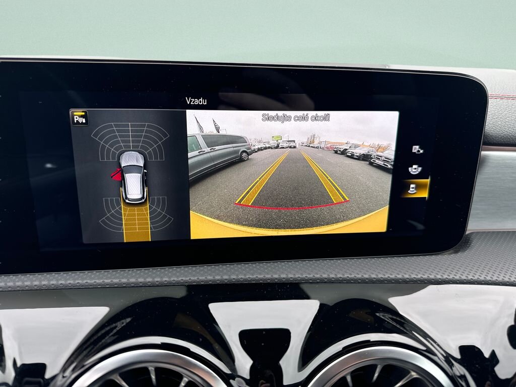 Mercedes-Benz CLA Kupé 1,3 l 100 kw