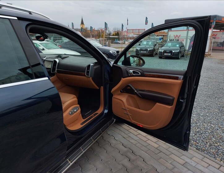 Porsche Cayenne 27