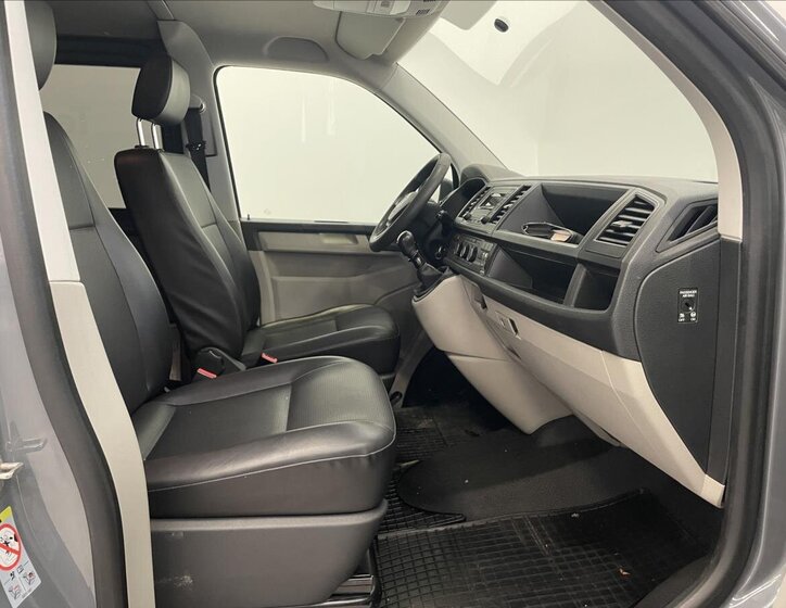 Volkswagen Transporter Kombi 2,0 l 110 kw