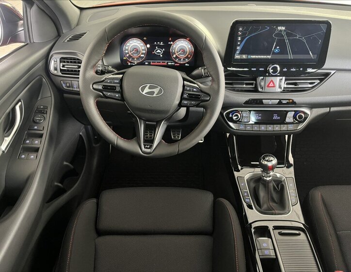 Hyundai i30 Liftback 1,5 l 103 kw