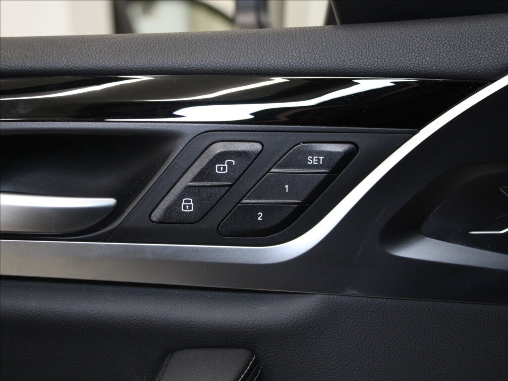 BMW X3 SUV 2,0 l 215 kw