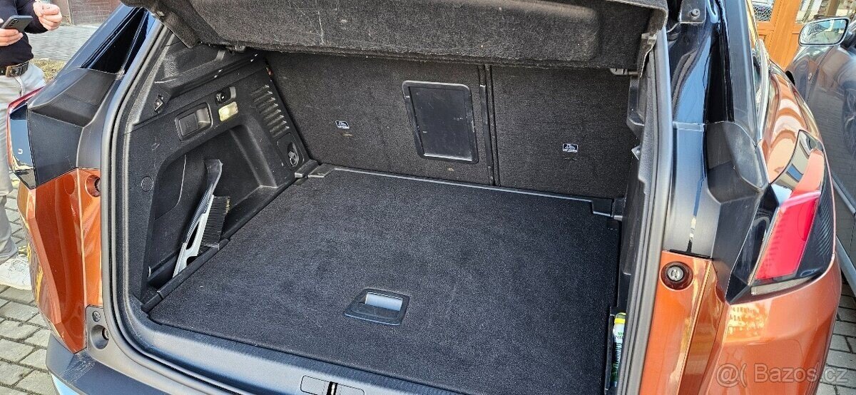 Peugeot 3008 SUV / Terénní 0,0 133 kw