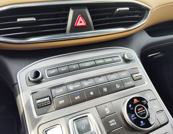 Hyundai Santa Fe SUV / Terénní 2,2 l 142 kw