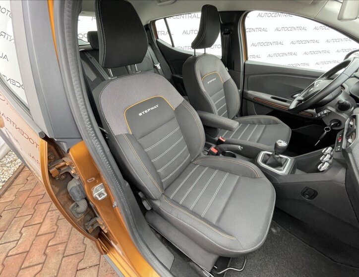 Dacia Sandero Hatchback 999,0 67 kw