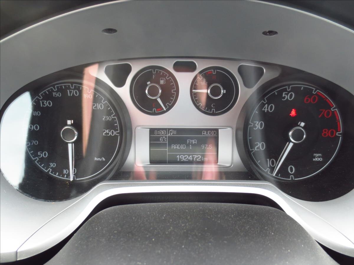 Lancia Delta Hatchback 1,4 l 88 kw