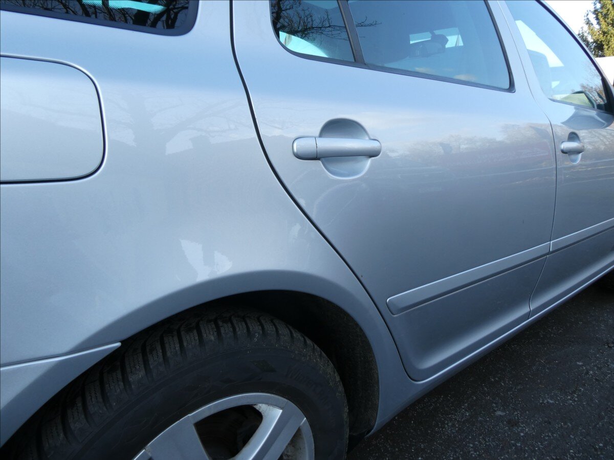 Škoda Octavia Kombi 2,0 l 103 kw