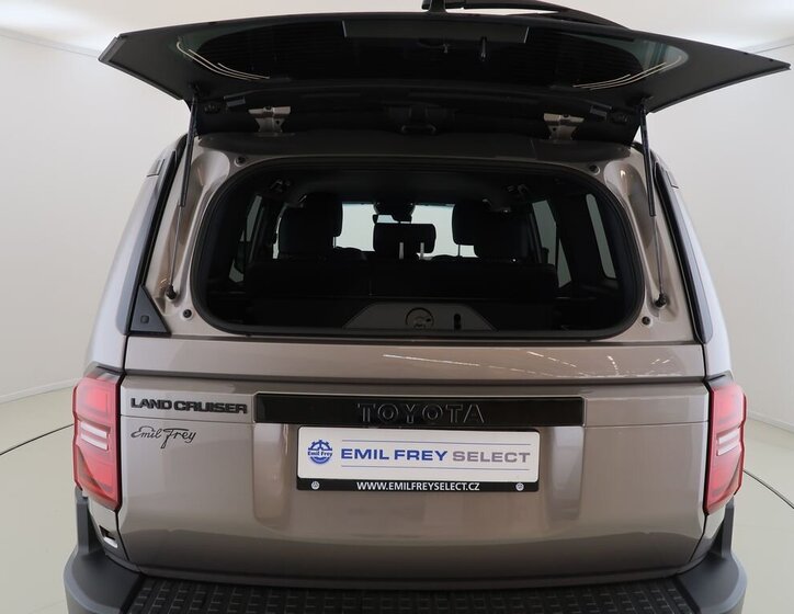 Toyota Land Cruiser SUV / Terénní 2,8 l 151 kw