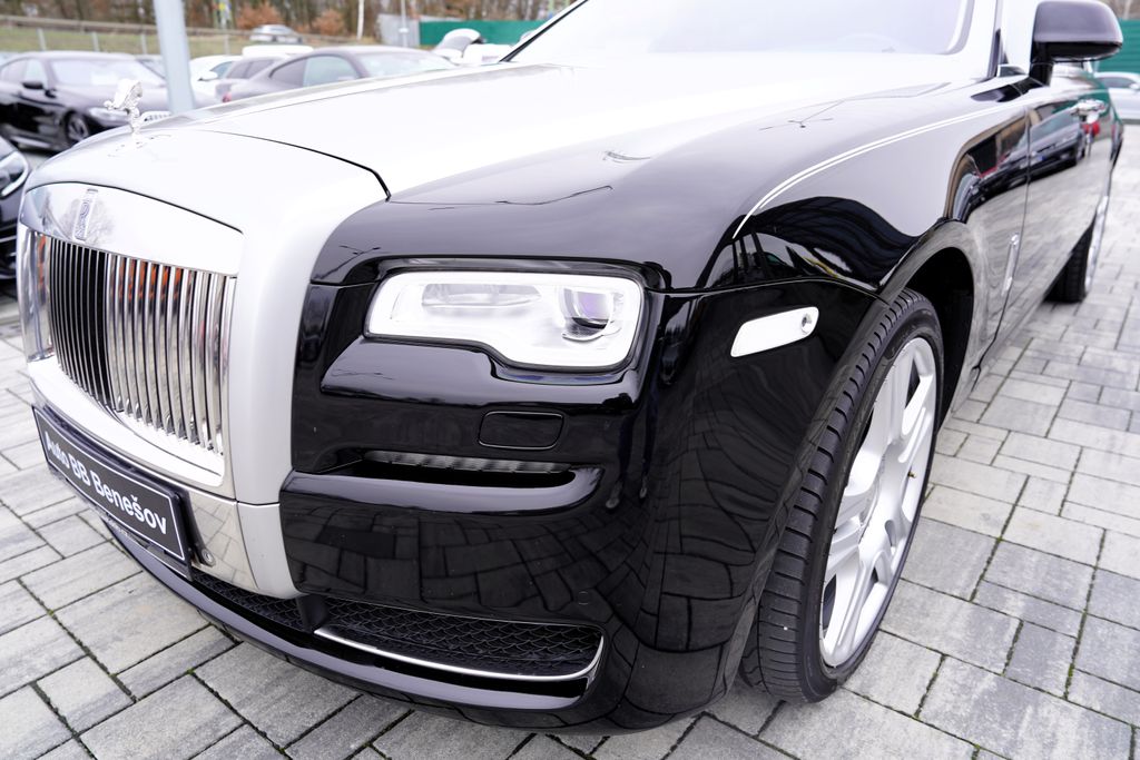 Rolls-Royce Ghost Sedan 6,6 l 420 kw