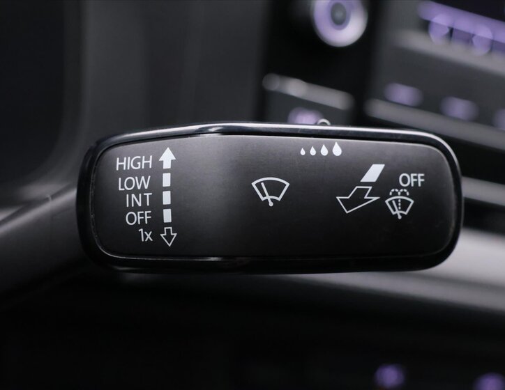 Volkswagen Transporter Skříň 2,0 l 66 kw