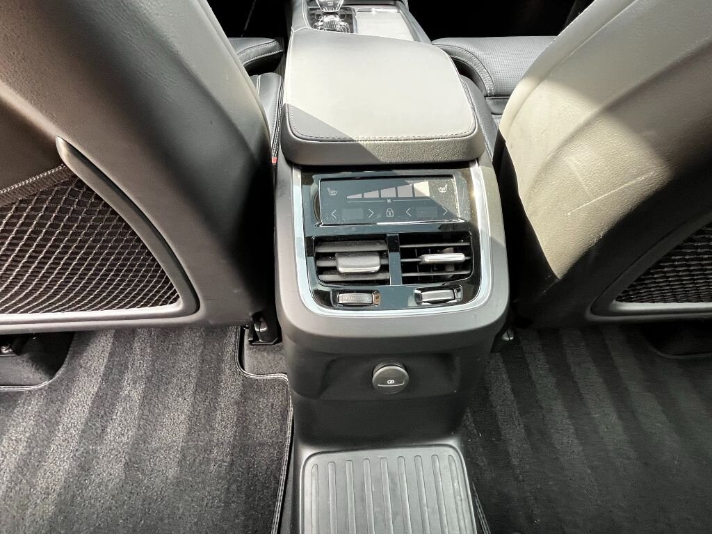 Volvo XC90 SUV / Terénní 2,0 l 335 kw