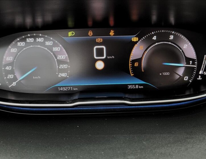 Peugeot 3008 SUV / Terénní 1,5 l 96 kw