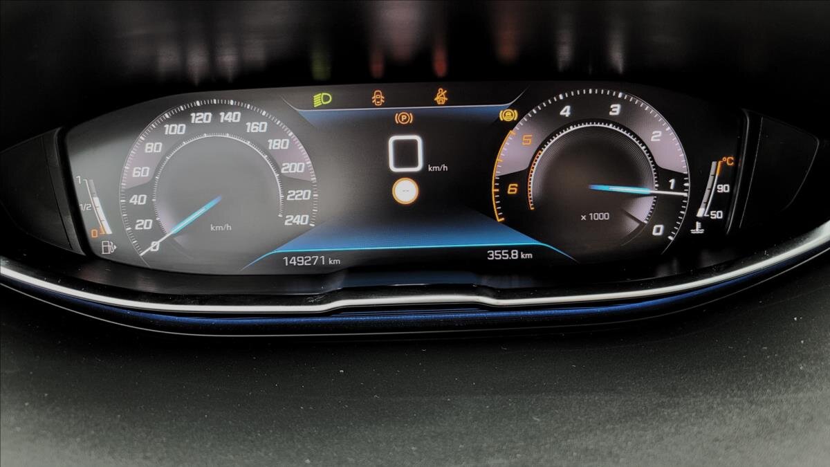 Peugeot 3008 SUV / Terénní 1,5 l 96 kw